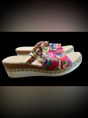 Women’s Colorful Platform Flip Flop Sandals - Pink/Green Multi